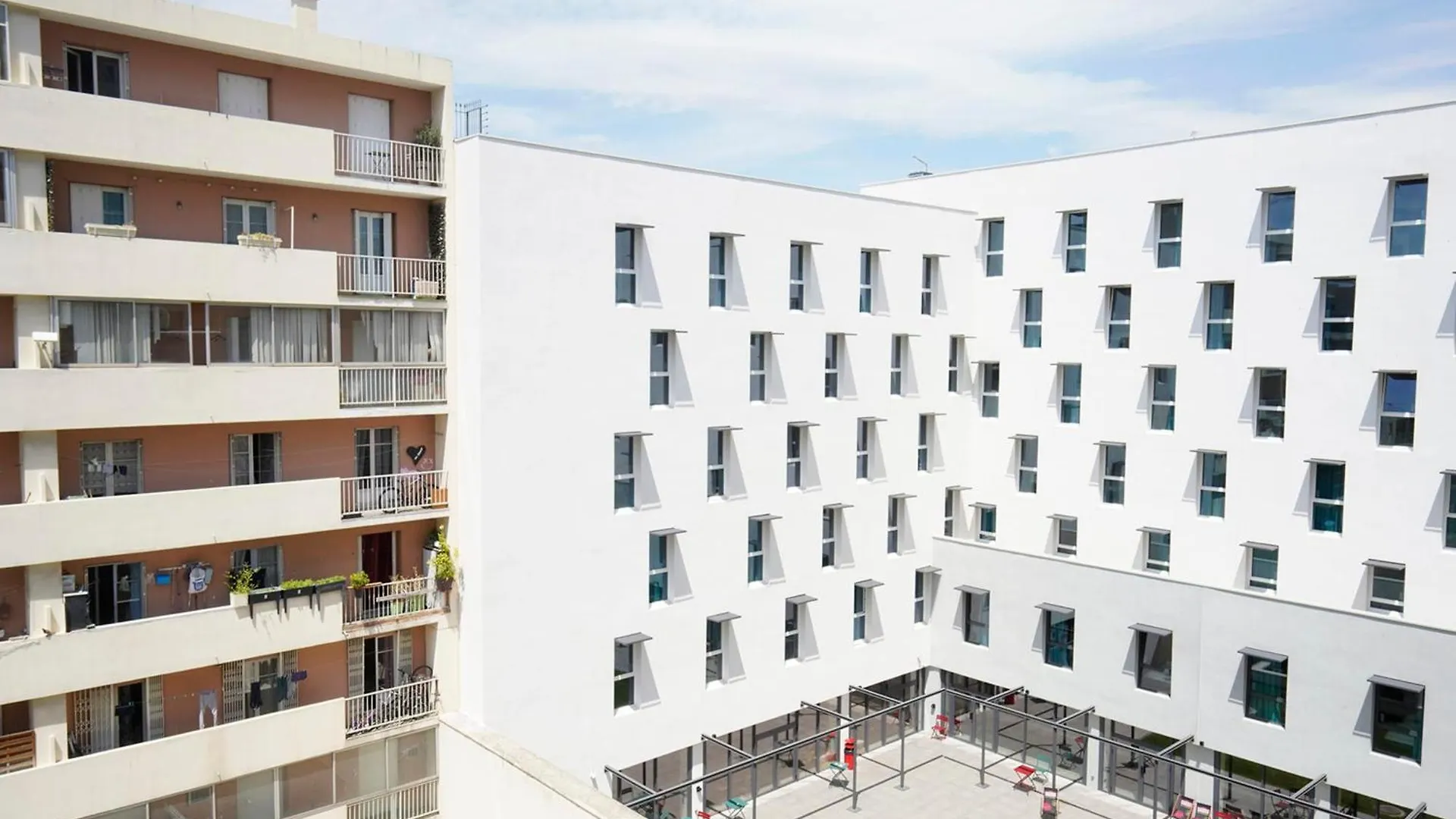 Spacious Nest Near The Panier Marseille